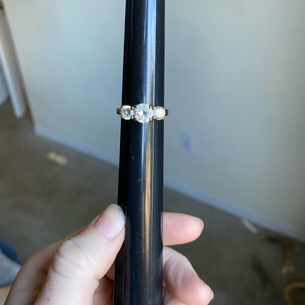 Vintage RJ Avon Ring - Picture 2 of 6